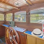 Botel La Marquise 