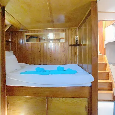 La Marquise Melun