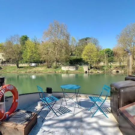Botel La Marquise Melun