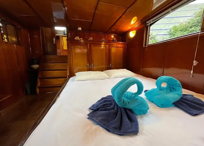 La Marquise Bateau-hôtel Melun